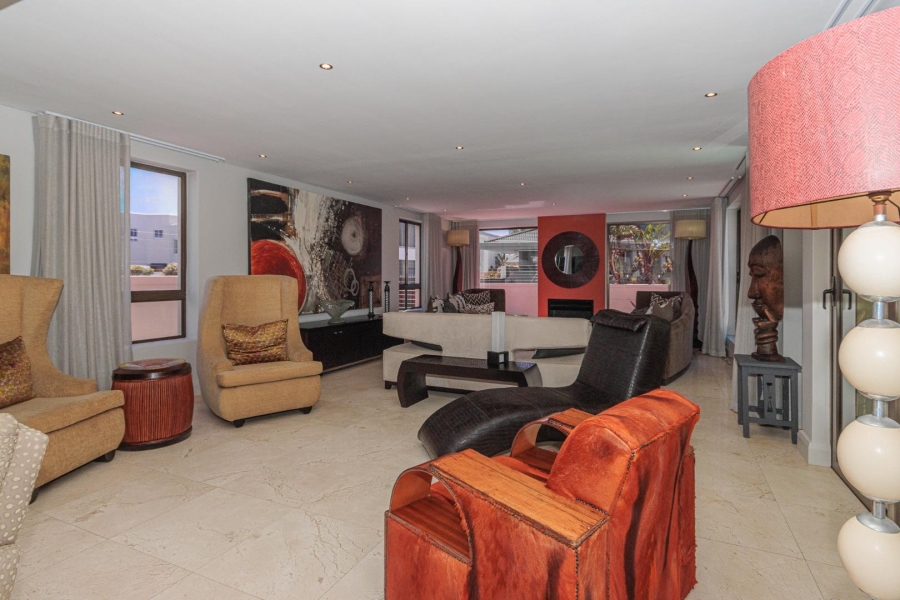 8 Bedroom Property for Sale in Sunset Beach Western Cape